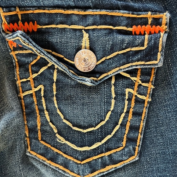 True Religion Billy Super T Jeans Women’s 24 – Dark Wash Bootcut, Made in USA - Picture 6 of 8